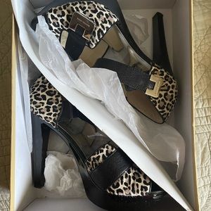 Michael Kors calf hair cheetah print. Worn 1ce. Perfect condition.original box.